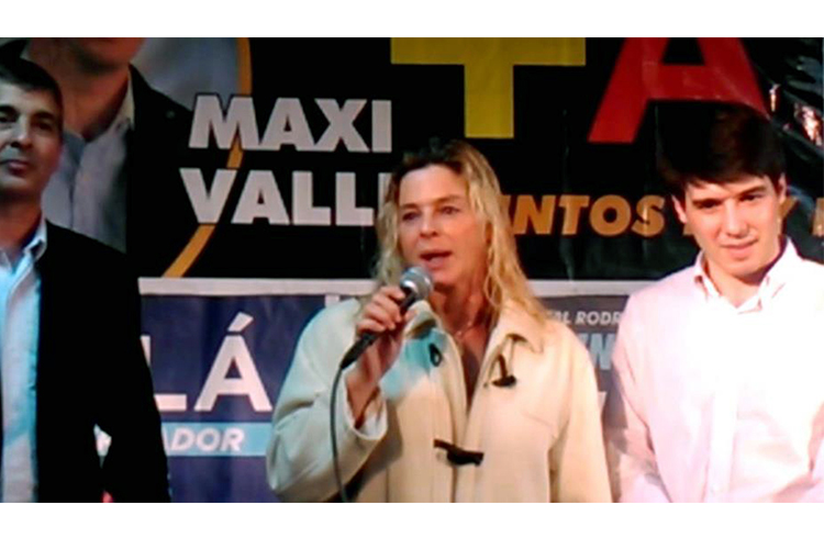 Maximiliano Valli junto a Carlos González y María Elena Chávez