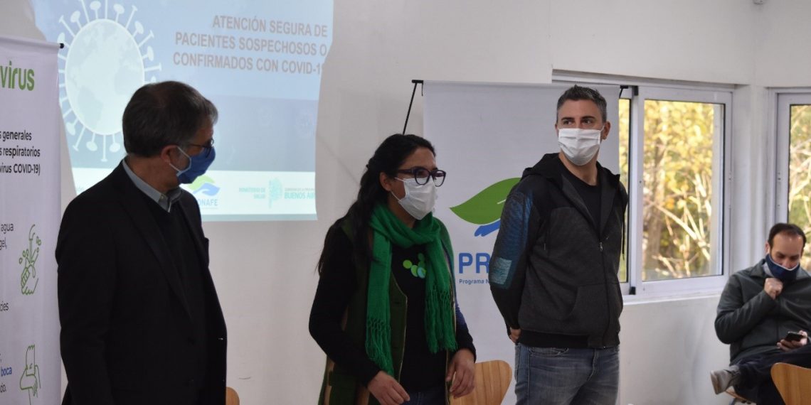 Mariana Galván, Secretaria de Salud Pública y Desarrollo Social, y Gustavo Tummino, Subsecretario de Salud)