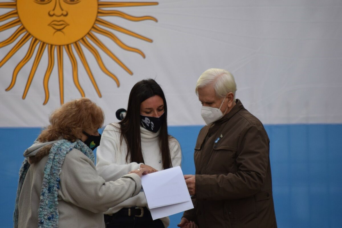 Acto protocolar por el Día de la Bandera
