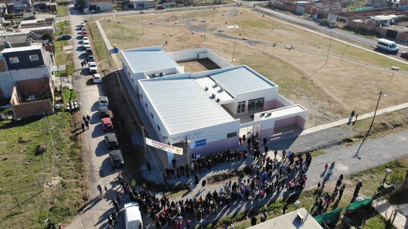 Vista aérea del Centro de Atención Primaria de Salud de Pico Rojo