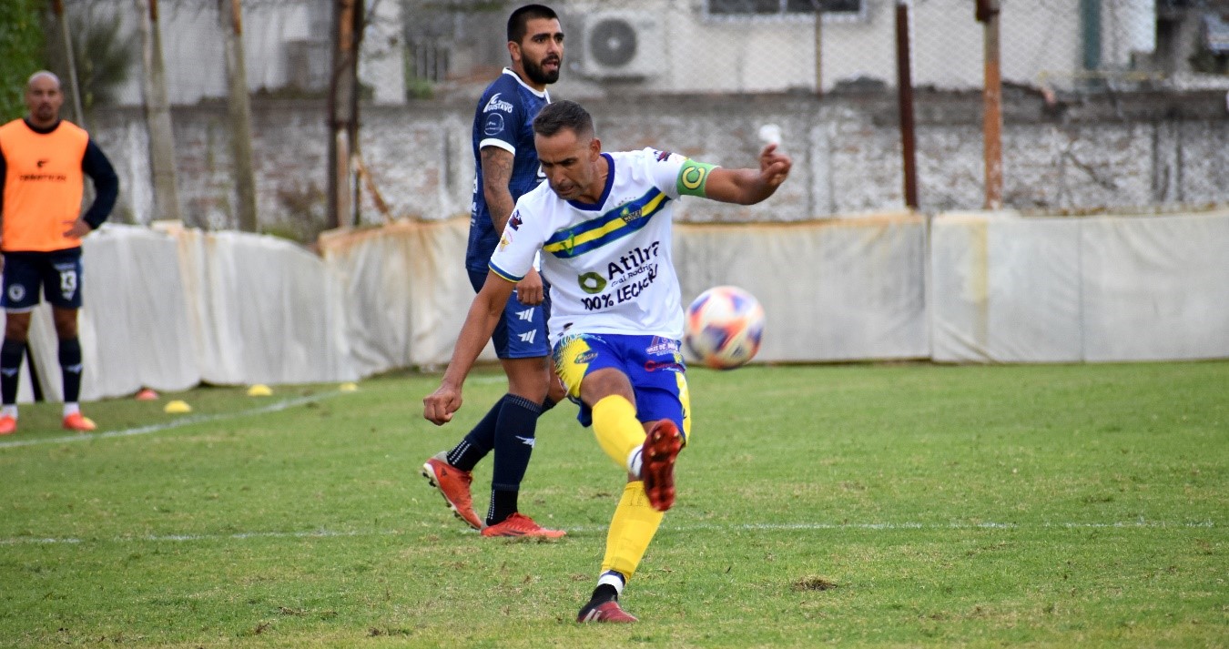 Asistencia de Ezequiel Vicente, primer gol de Alem