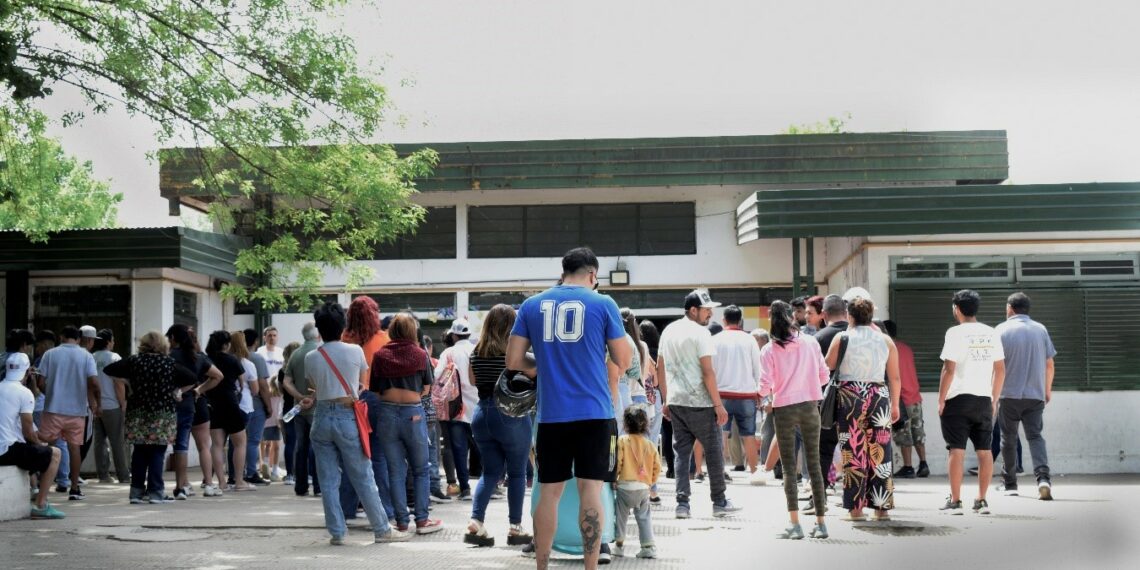 (Escuela Secundaria N°14 – Agua de Oro)