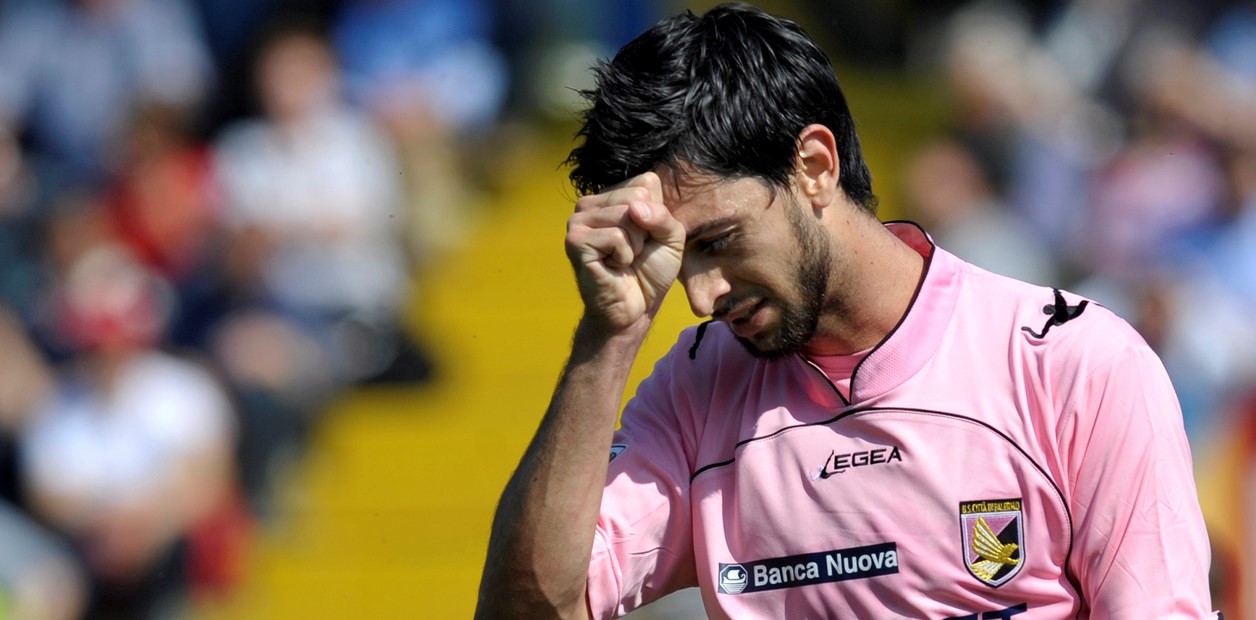 (Javier Pastore lamentándose la situación – Foto Internet)